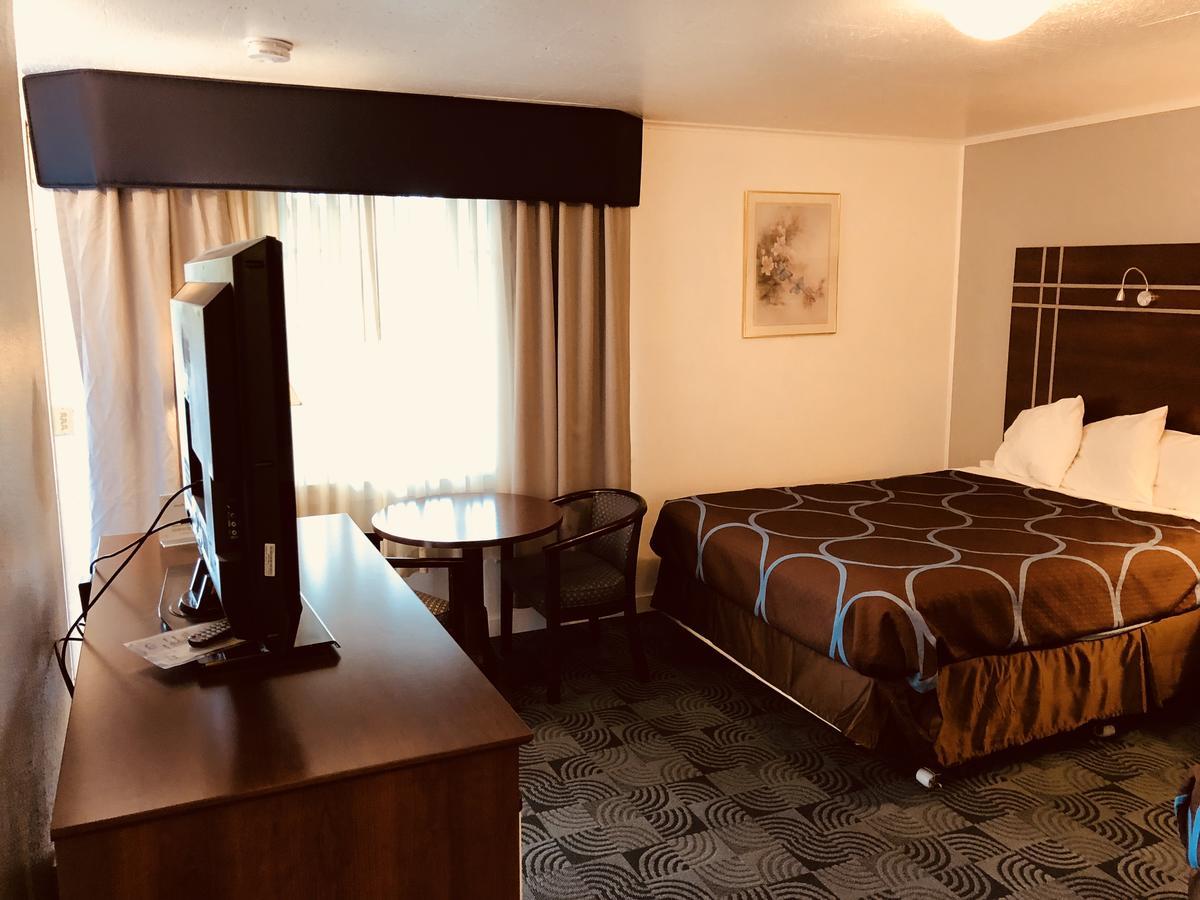 פיטספילד Berkshire Inn מראה חיצוני תמונה